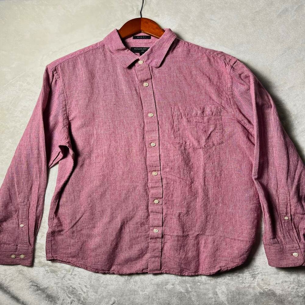Banana Republic Men's Casual Button-Down Shirt in Dusty Rose